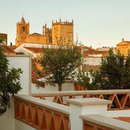Casa Pizarro Hotel Caceres Exterior photo